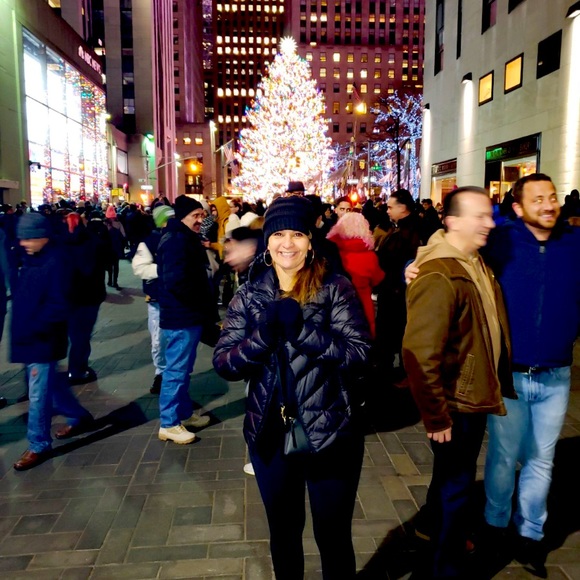 Meet your Posher, Elizabeth - Picture 4 of 4